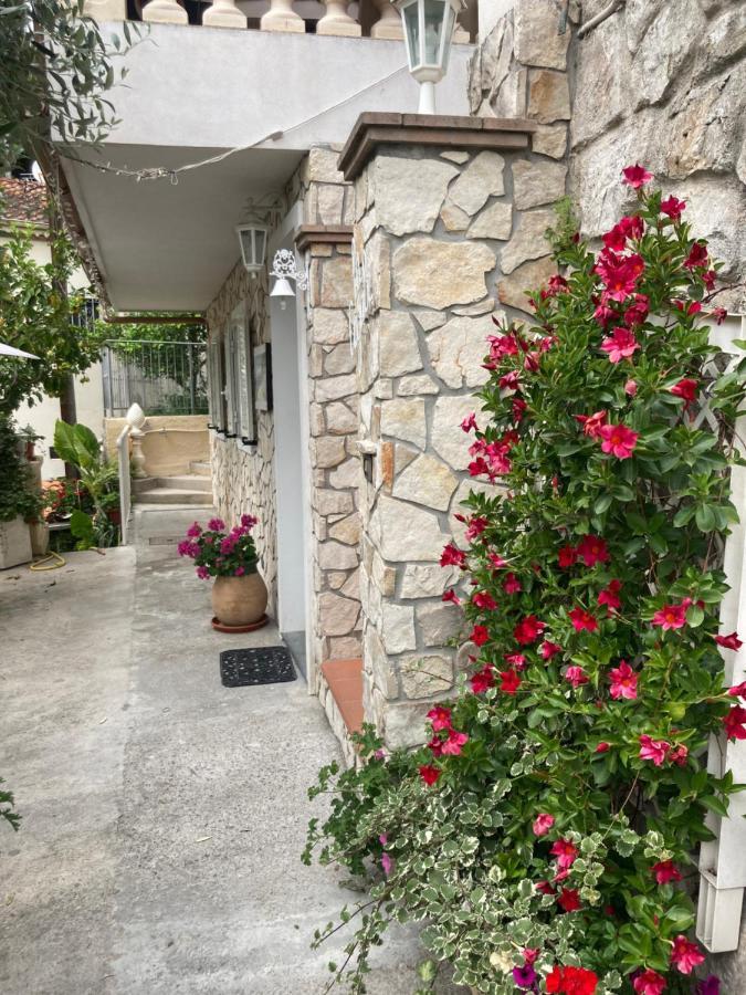 Studio Villa La Cigale Avec Grande Terrasse Menton Bagian luar foto
